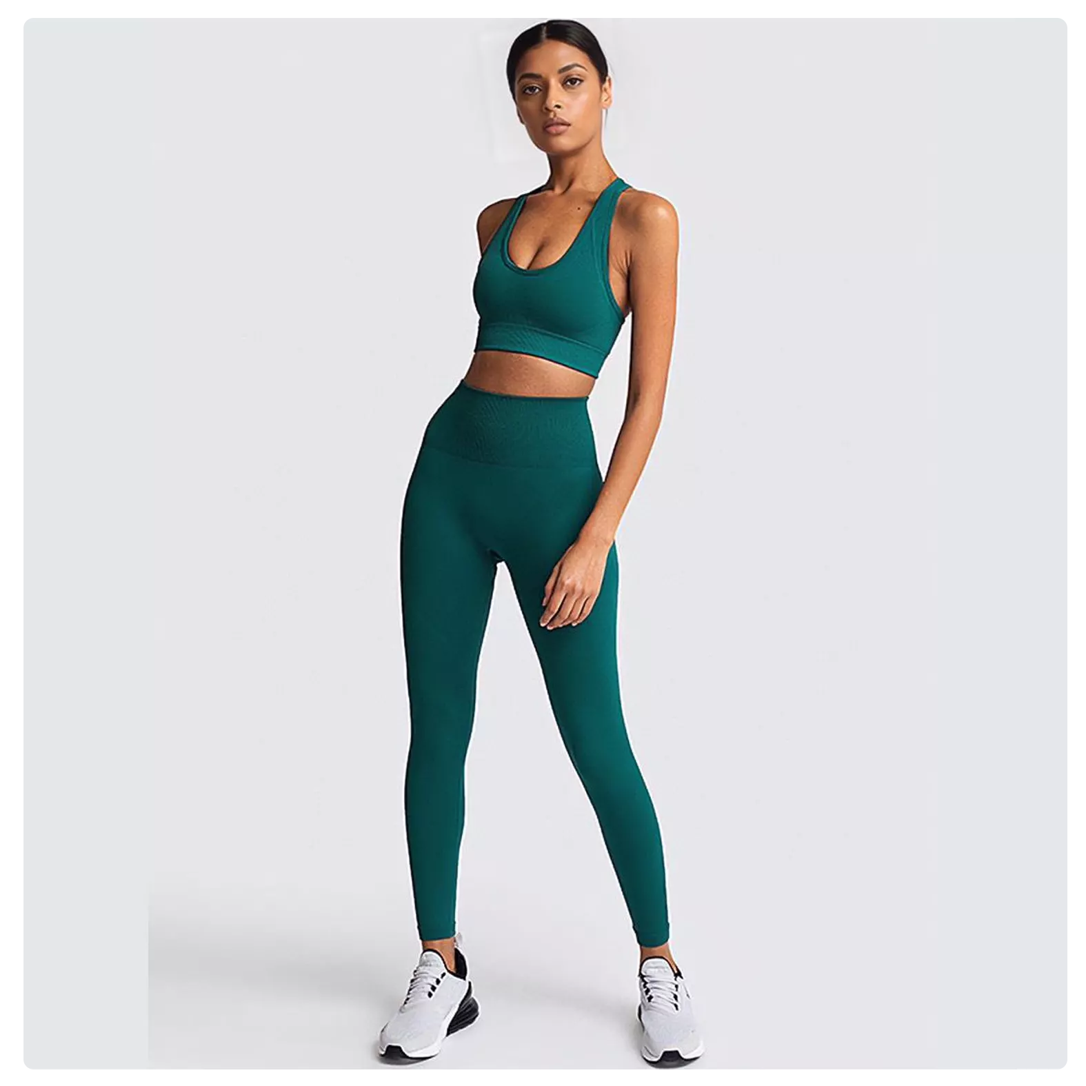 Women complete Sportswear