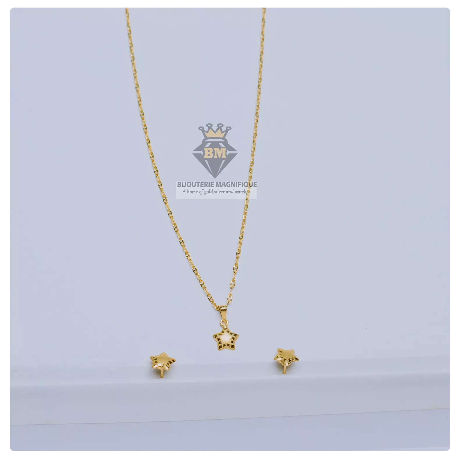 Bijouterie Magnifique Luna Gold Jewelry Set (Earring & Necklace)