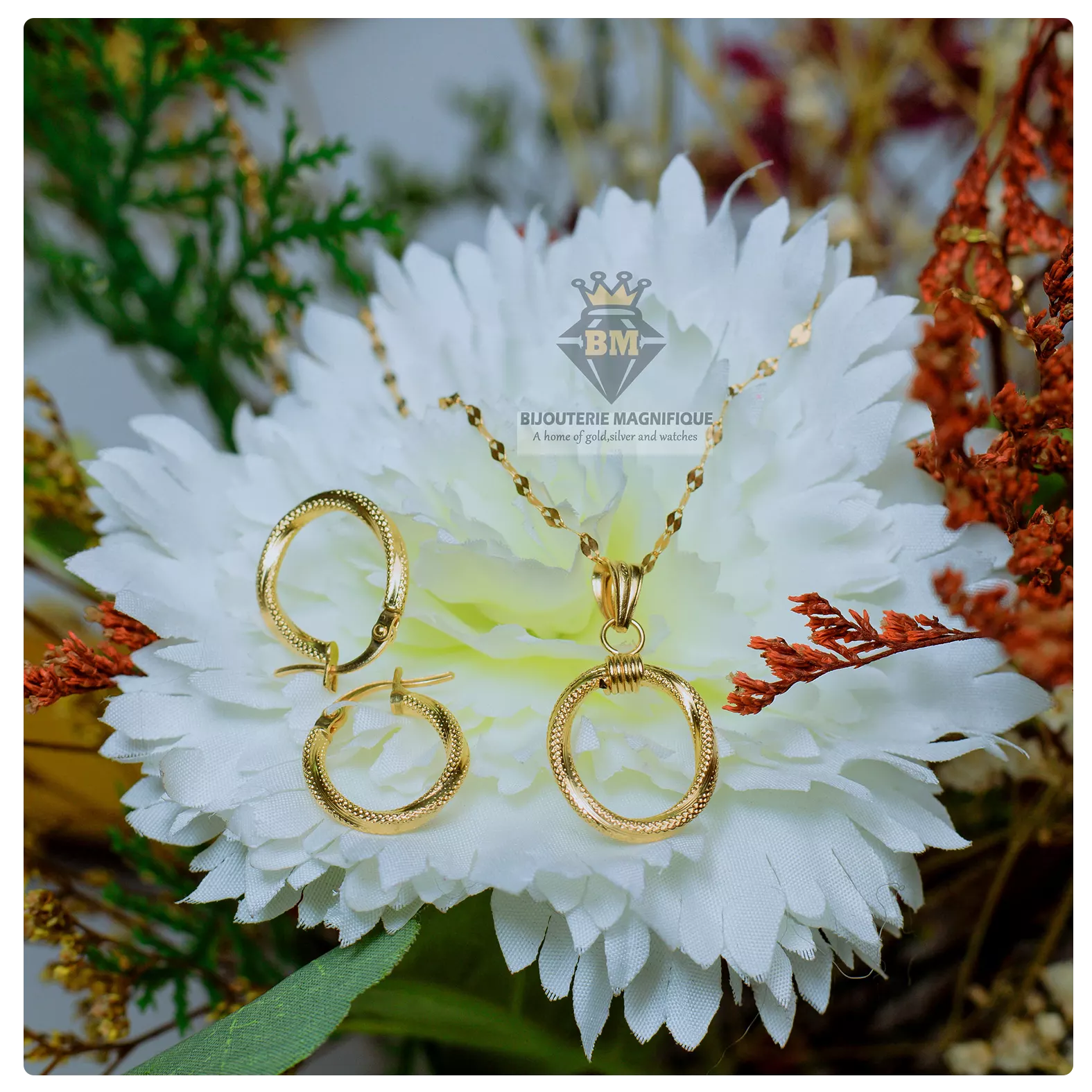 Bijouterie Magnifique Mimi Set (Earring & Necklace)